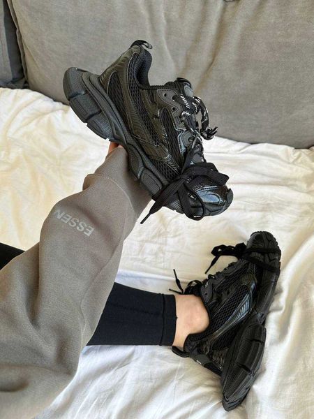 Кросівки Balenciaga 3XL Triple Black 12691-Чорний-36 фото